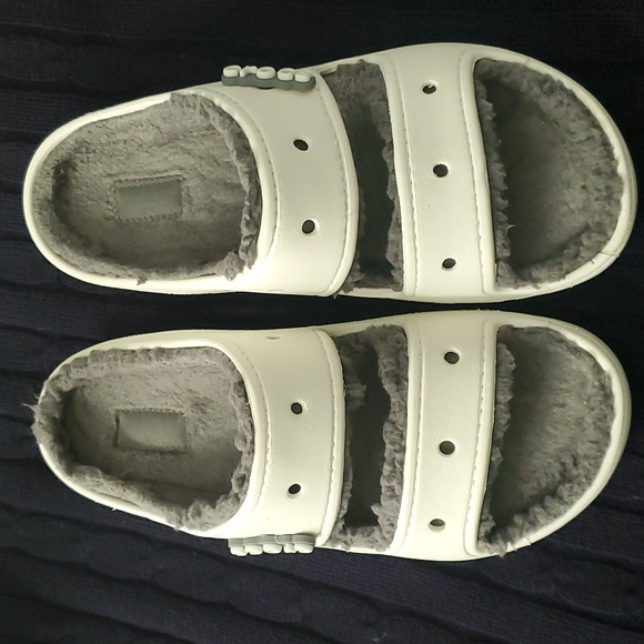 Crocs Fur Lined Classic Cozzzy Sandal Slippers Wom 9 Men 7 - Picture 1 of 4